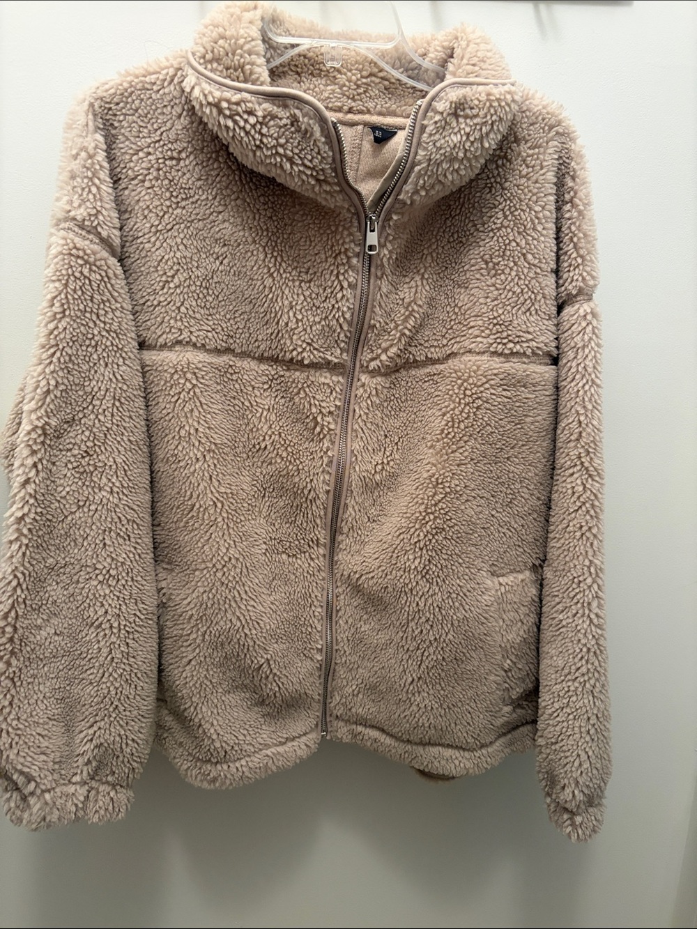 NWOT Zip-Up Sherpa Jacket in Beige
